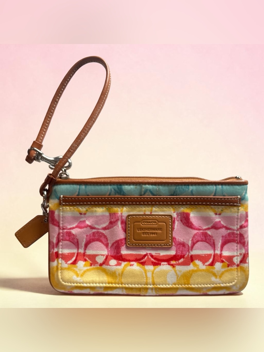 🩷✨ Coach Legacy Signature Satin Stripe Wristlet Multicolor EUC MSRP $118 ✨🩷